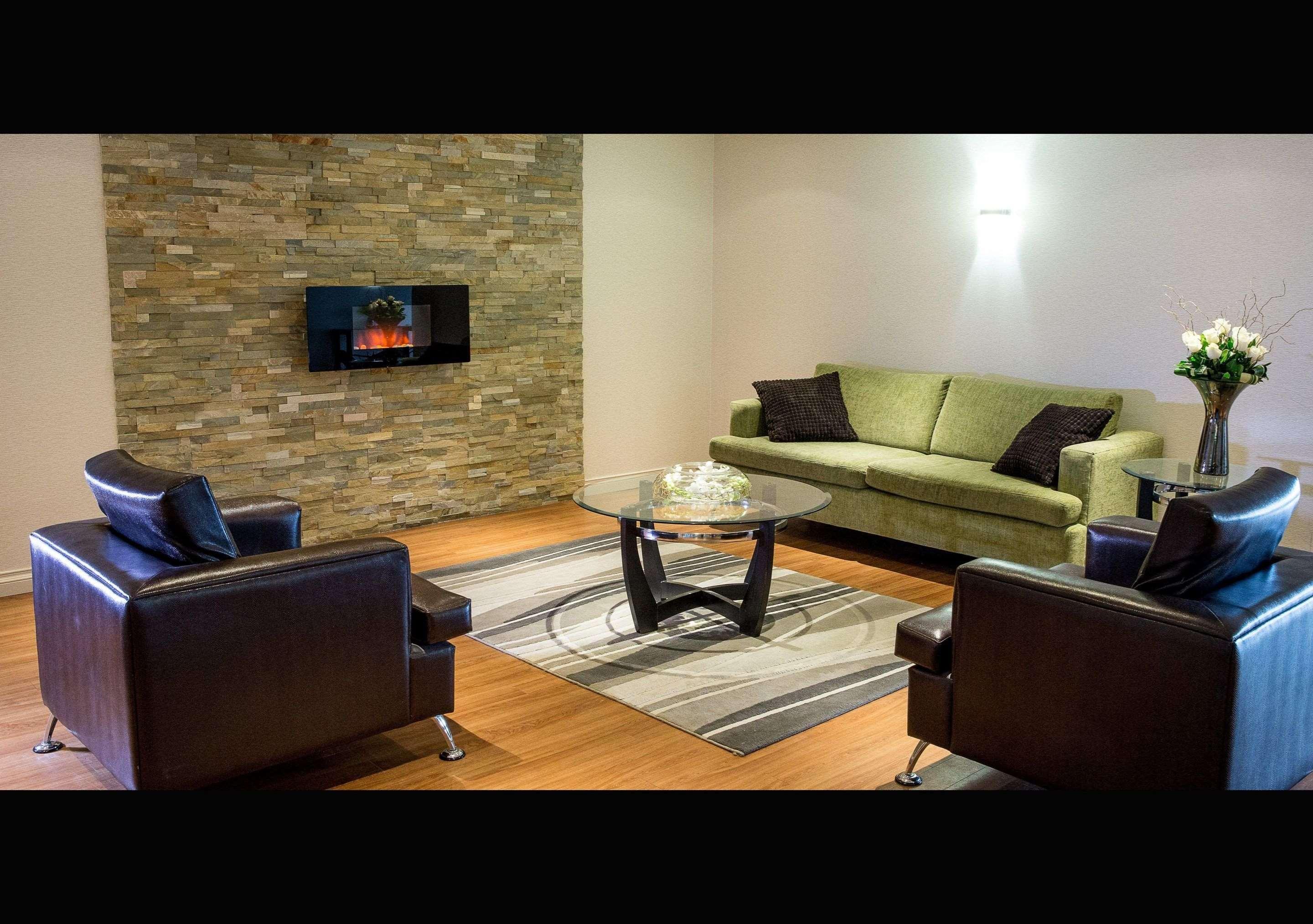 Quality & Hotel Brossard