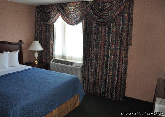 Quality & 3* Brossard