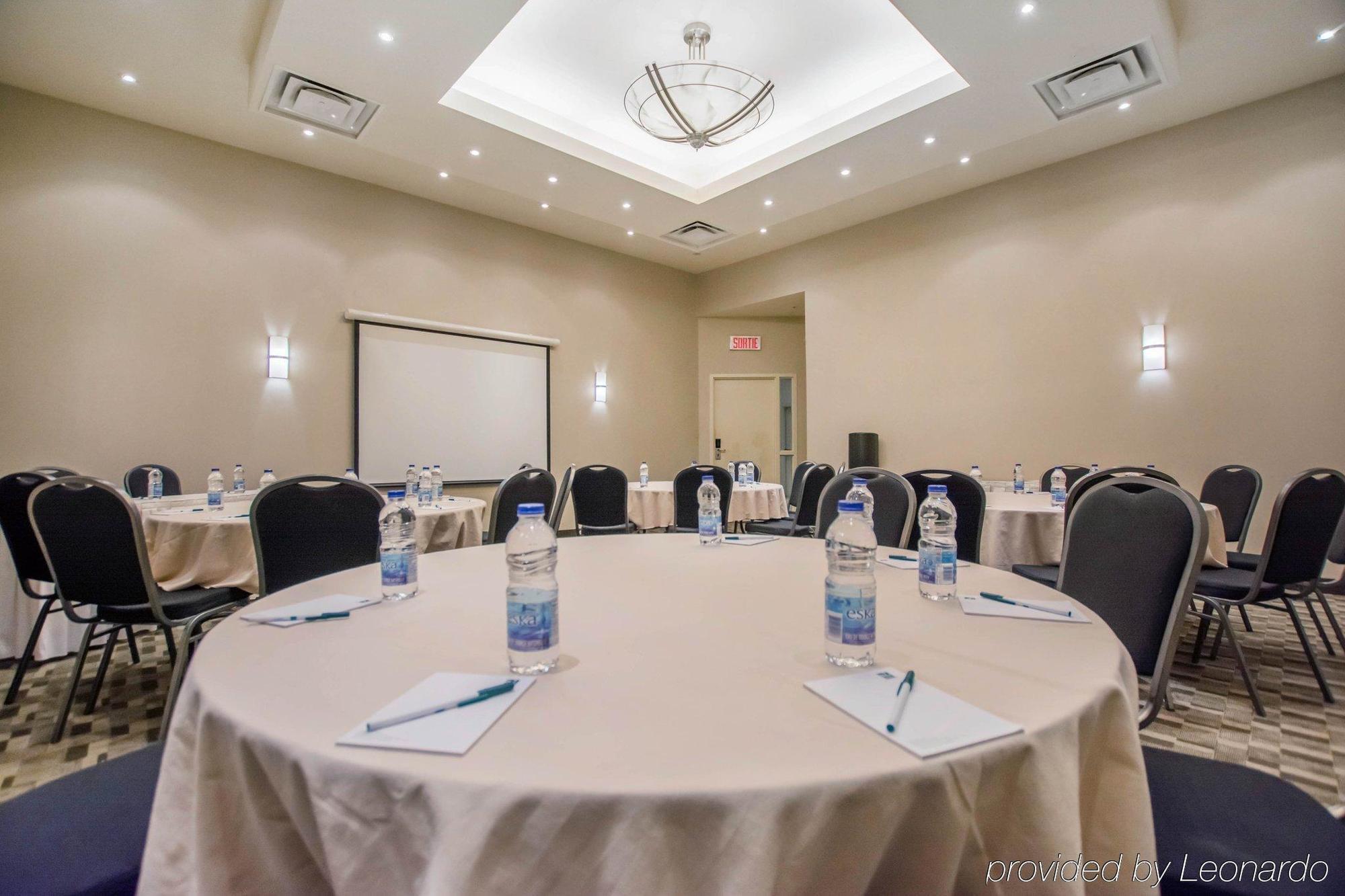 Quality & Hotel Brossard