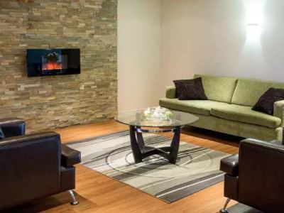 Quality & Brossard
